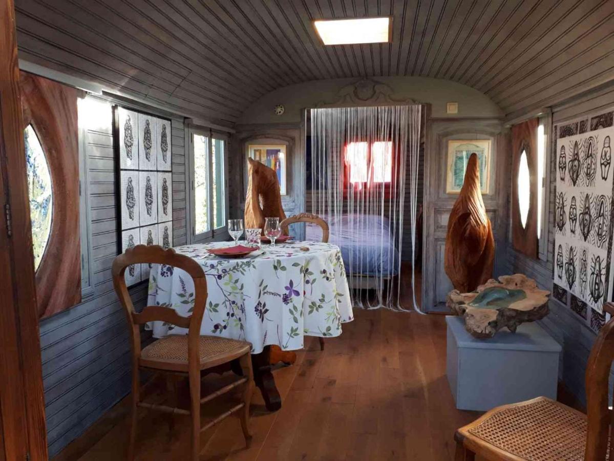 Le Fond De La Biche Bed & Breakfast Goutroux Exterior foto